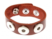 Светло-коричневый кожаный браслет с круглыми заклёпками
